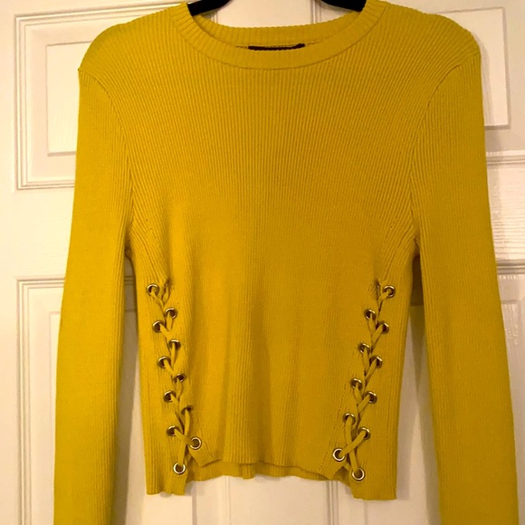 NEW! Forever 21 Sweater Top - Picture 1 of 4